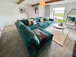 Lounge- click for photo gallery